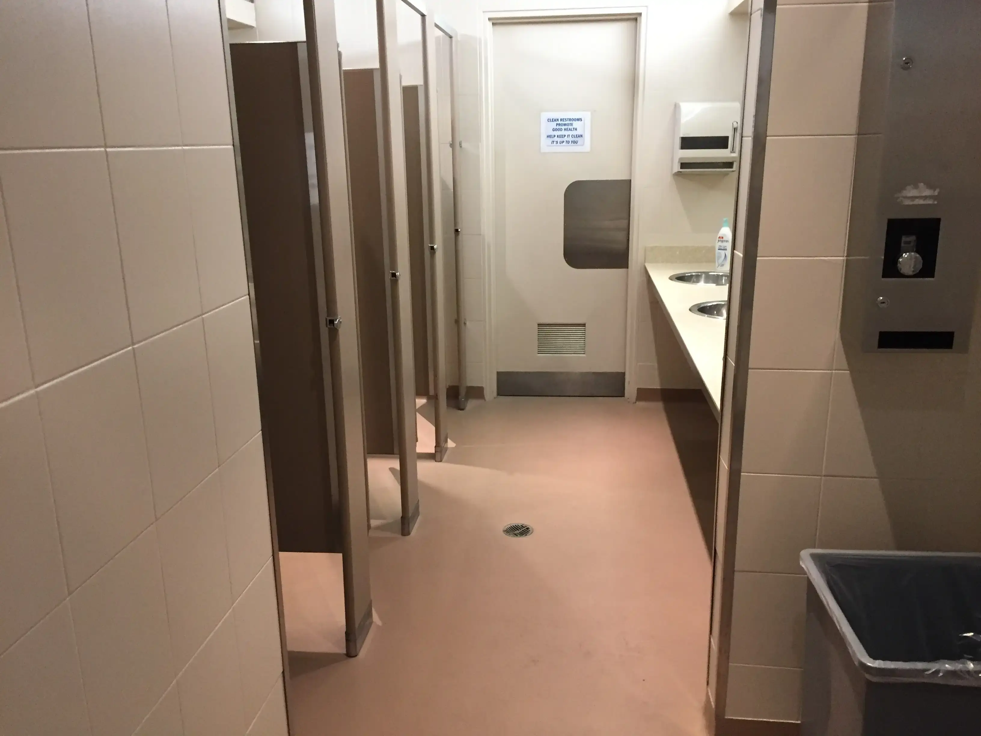 Clean commercial restroom — Zusashi Maintenance office cleaning GTA